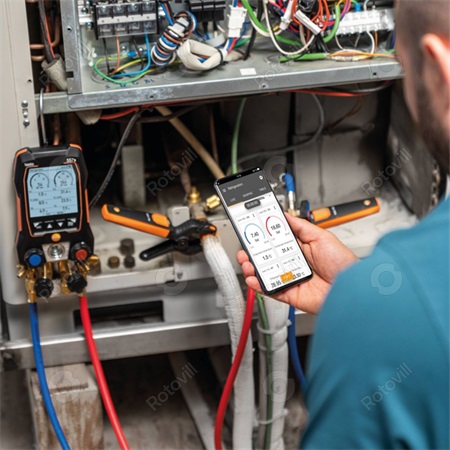SZERVÍZCSAPTELEP TESTO 557s OKOS VÁKUUM SZETT TÖMLŐVEL  (DIGITÁLIS, VEZETÉK NÉLKÜLI HŐMÉRSÉKLET- ÉS VÁKUUMÉRZÉKELŐVEL)